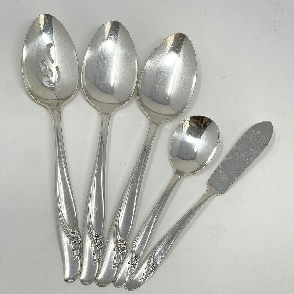 International EXQUISITE Silverplate 1957 Serving Table Sugar Spoons Butter Knife